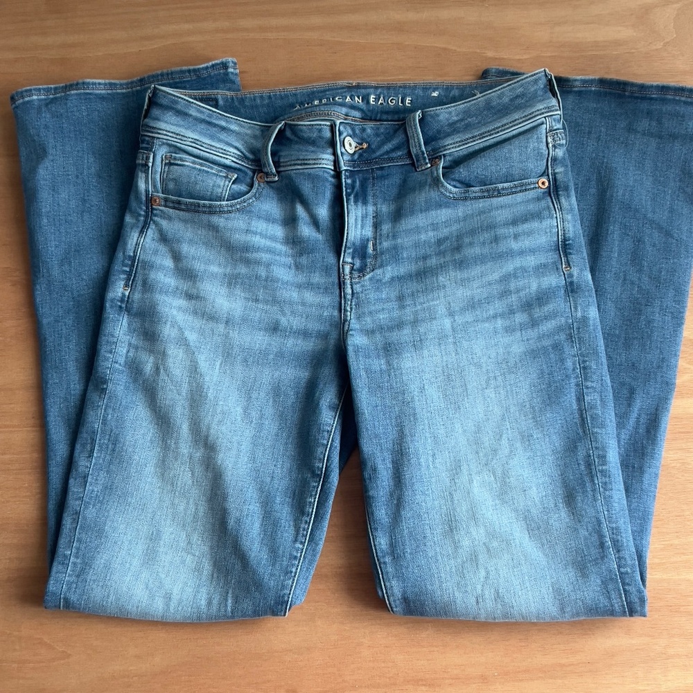 American Eagle Kick Boot wide leg flare jeans women's 8 regular medium wash blue